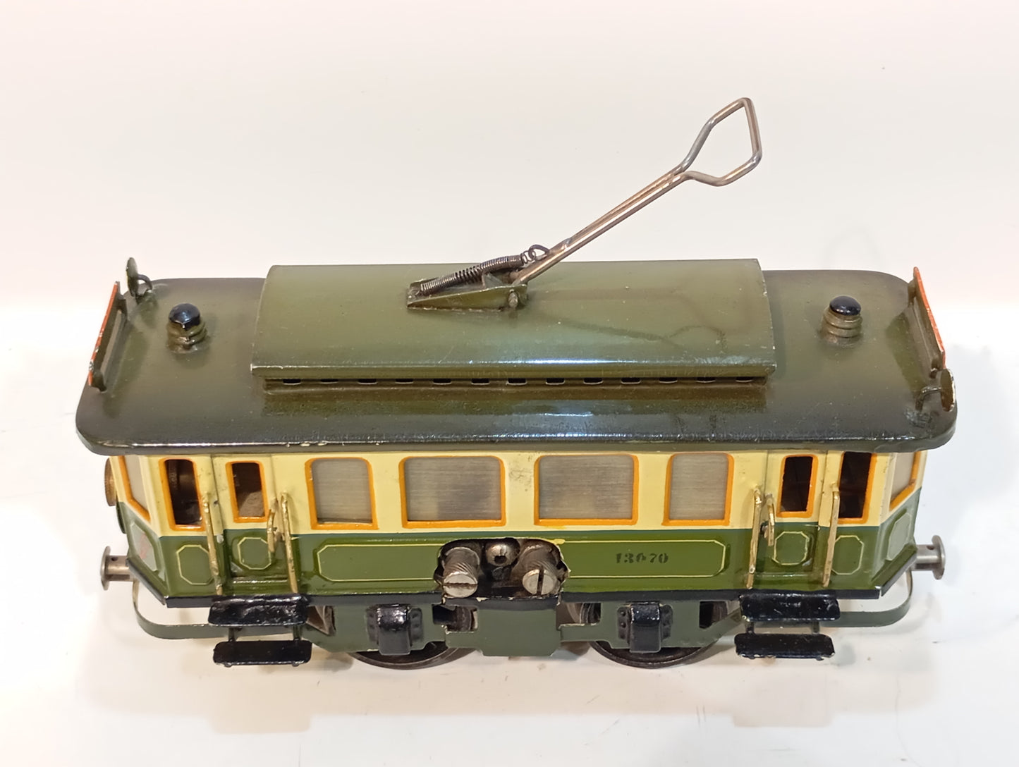 Märklin Spur 0 Straßenbahn 13070 und 13072 Anhänger (73439)