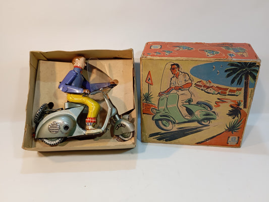 Vespa Scooter La Hotte St. Nicolas im Originalkarton (73396)