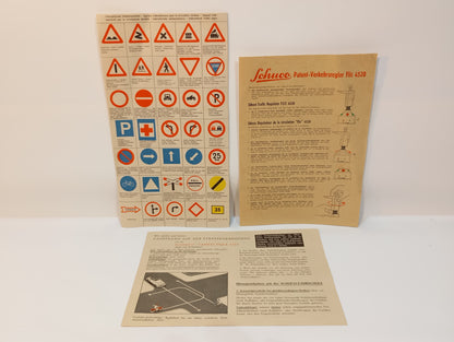 Schuco 4525 driving school set in original box (73605)