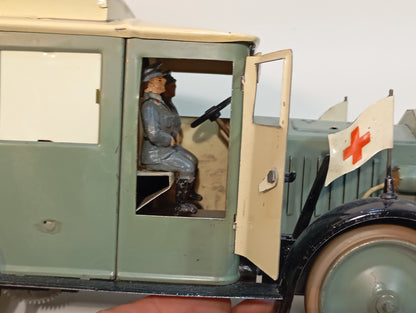 Hausser Sanitätskrankenwagen (73675)