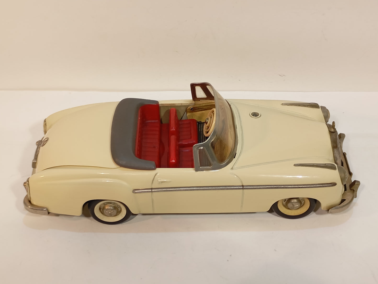 Schuco Hydro Car 5720 in original box (72615)