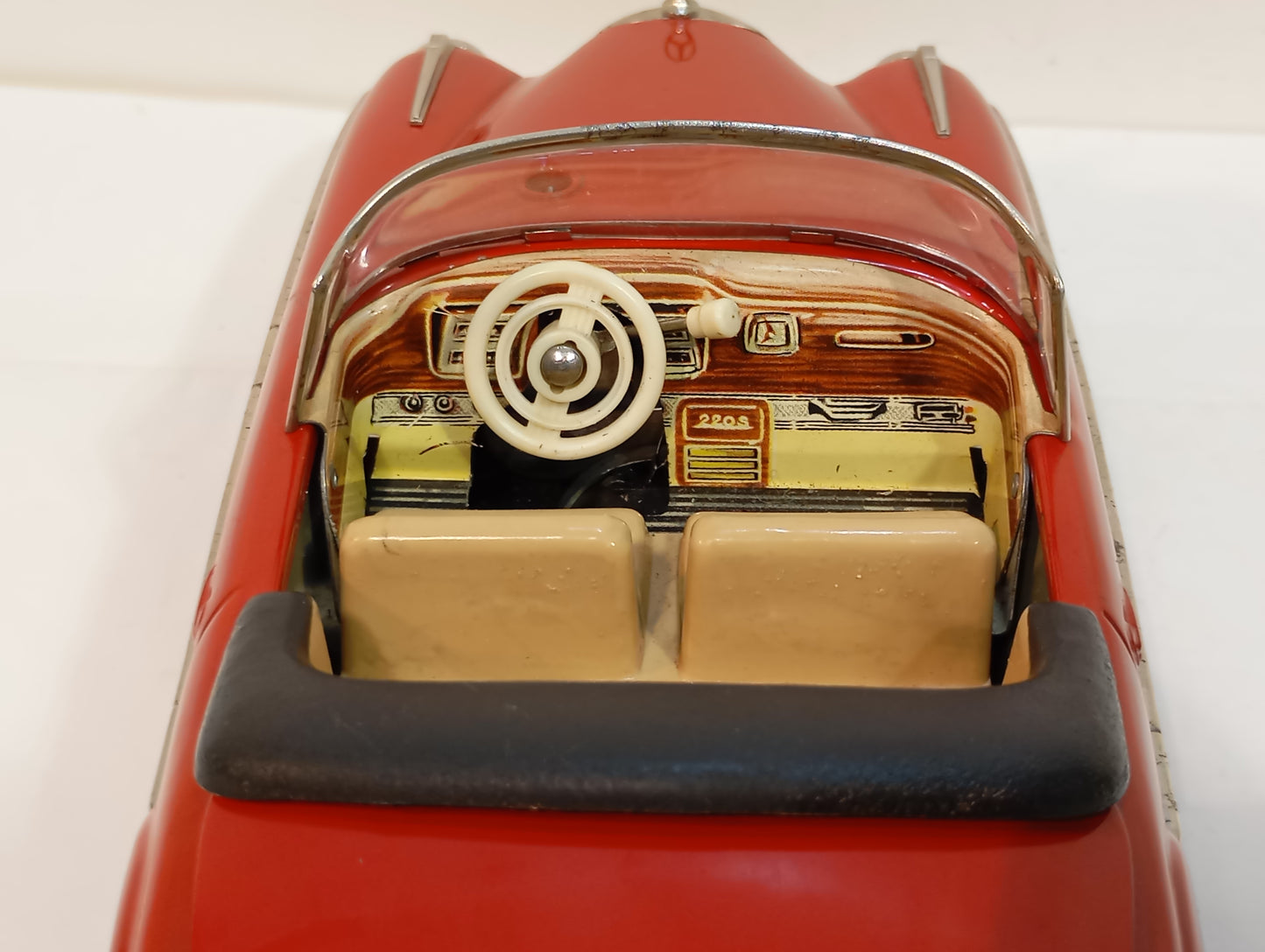 Schuco 5720 Hydro Car 220S Ponton Mercedes in original box (73603)