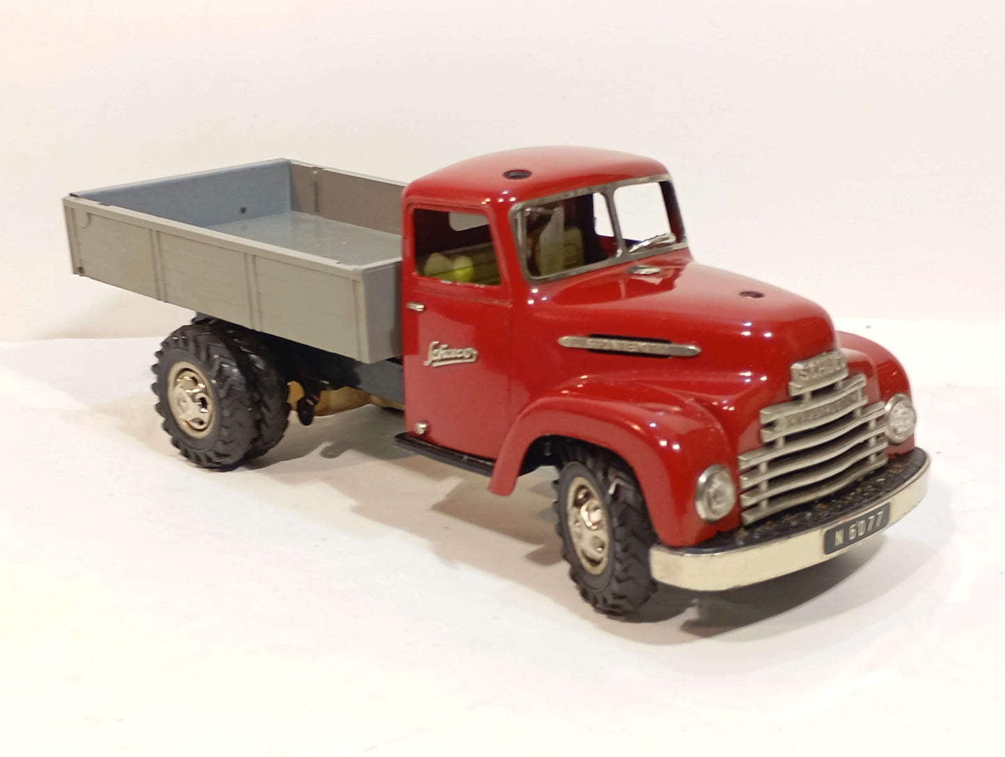 Schuco truck 6077 in original box (73898)