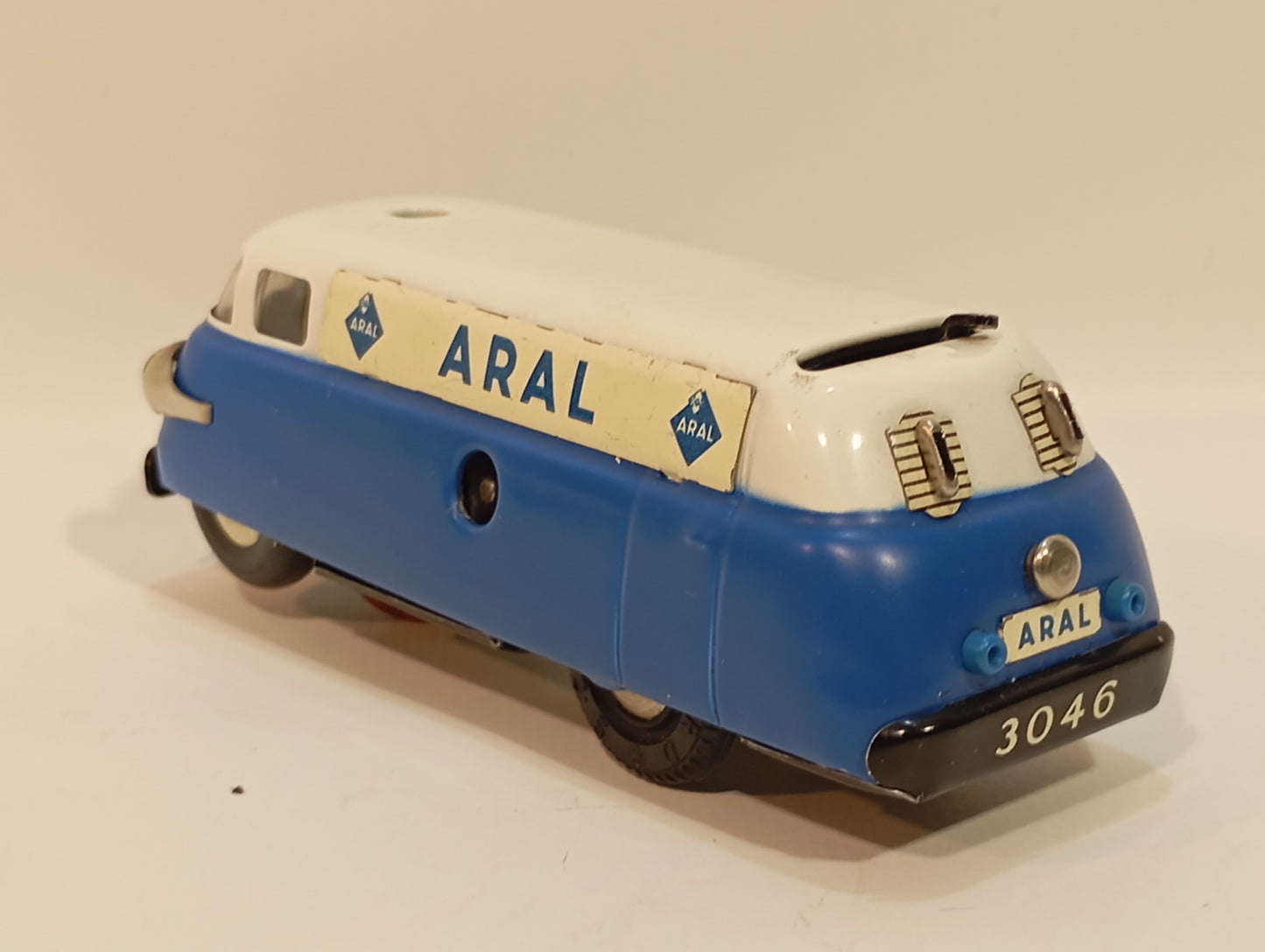 Schuco Varianto 3046 BV ARAL Rarität im Originalkarton (73850)