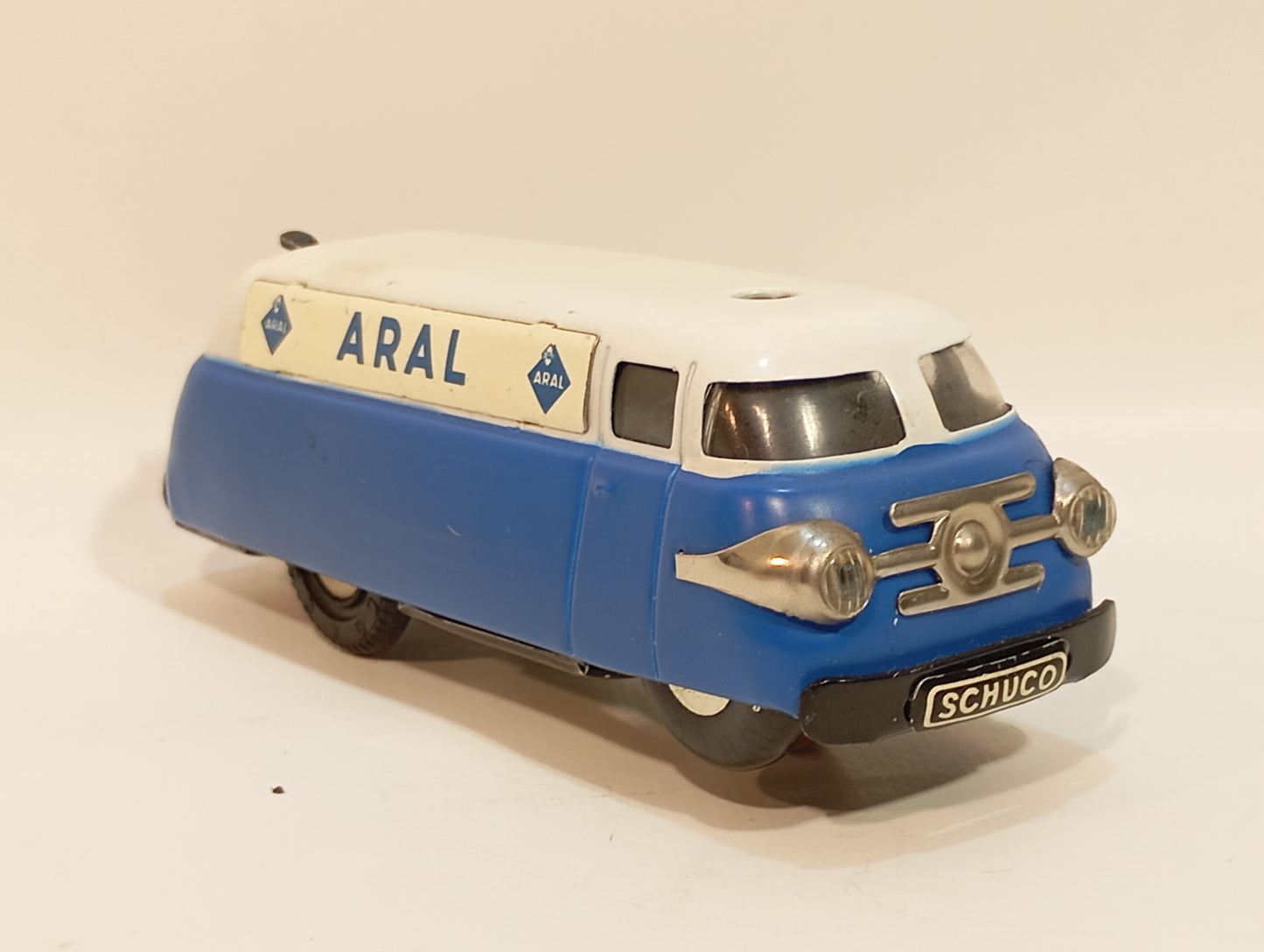 Schuco Varianto 3046 BV ARAL Rarität im Originalkarton (73850)
