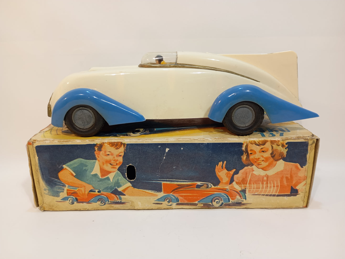SIKU Stromlinien Rennwagen im Originalkarton (73701)