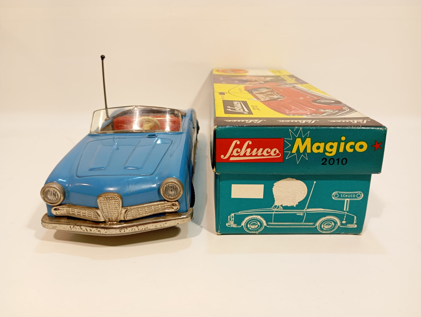 Schuco Magico 2010 Alfa Romeo in Originalkarton (73470)