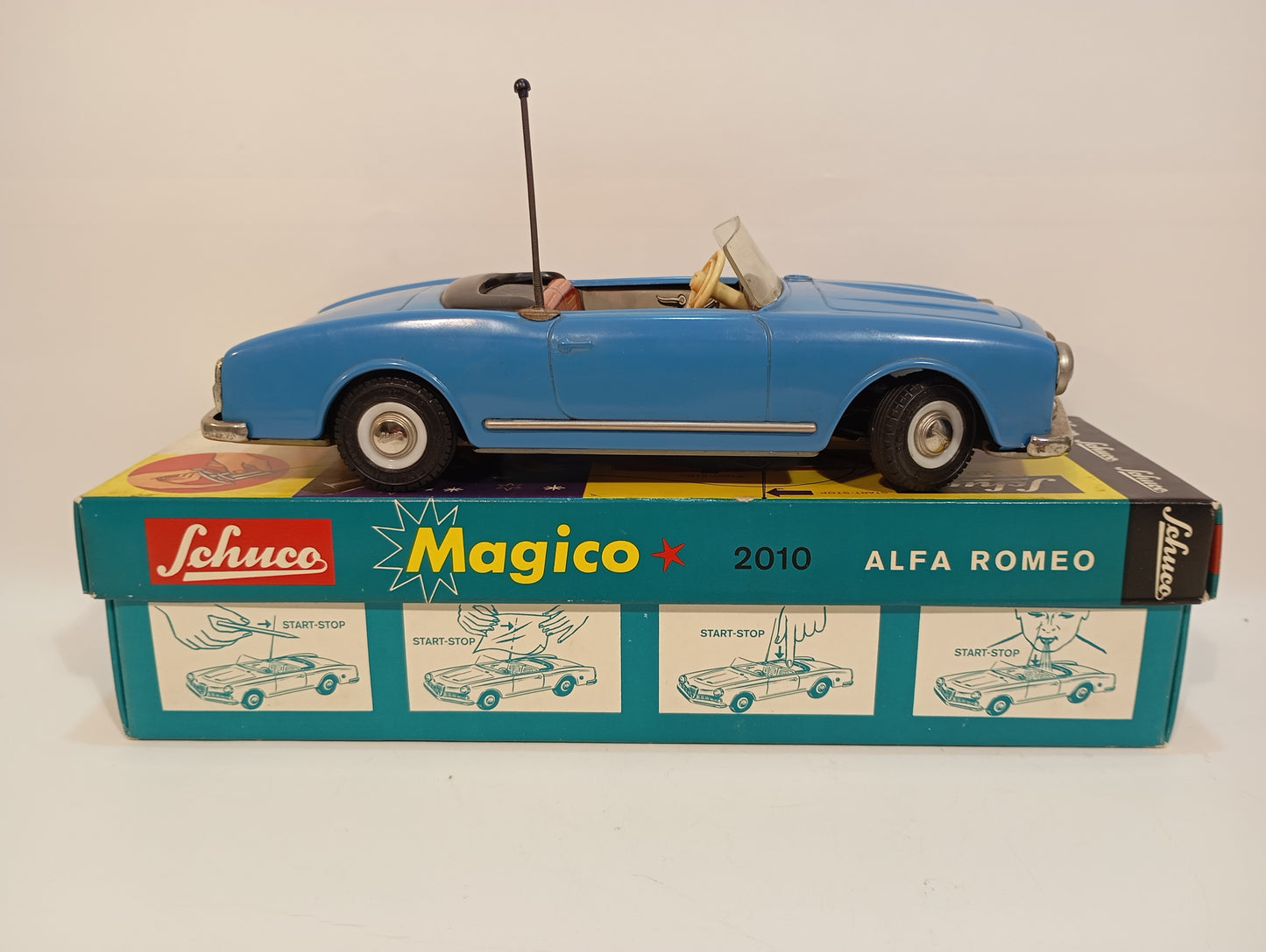 Schuco Magico 2010 Alfa Romeo in Originalkarton (73470)