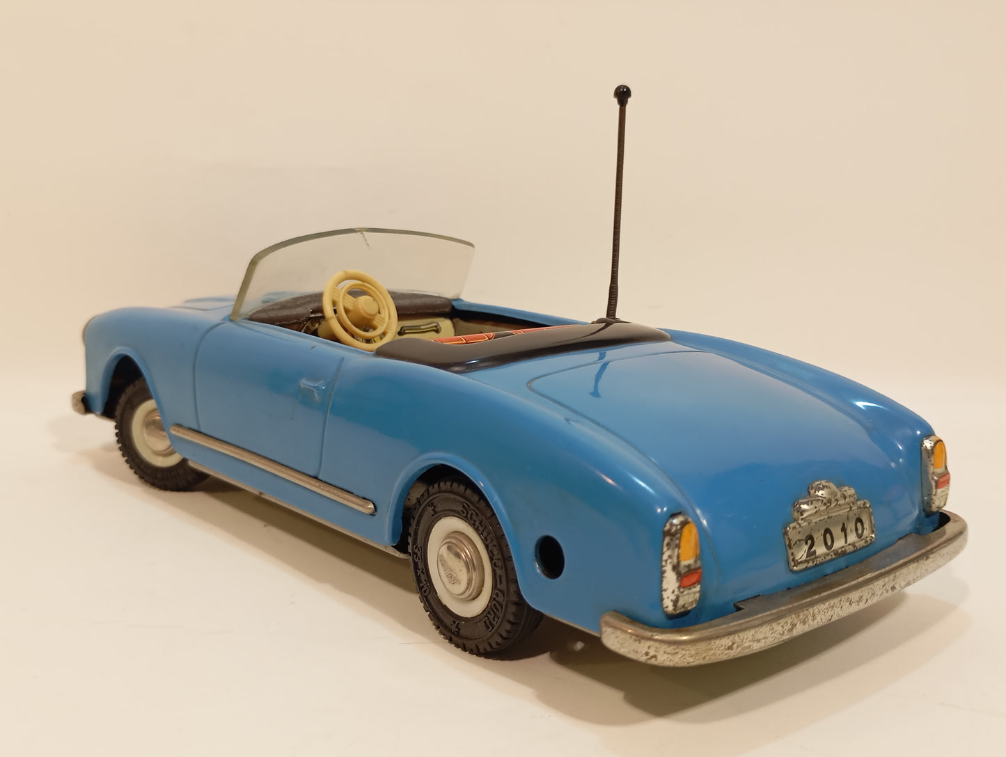 Schuco Magico 2010 Alfa Romeo in Originalkarton (73470)