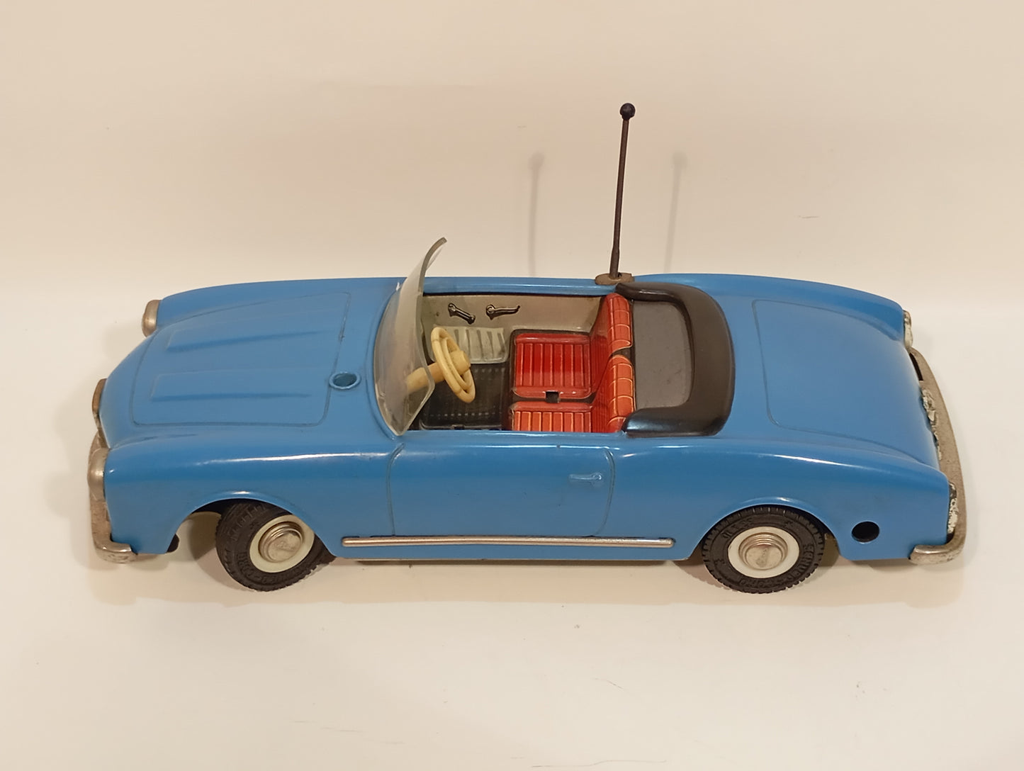 Schuco Magico 2010 Alfa Romeo in Originalkarton (73470)