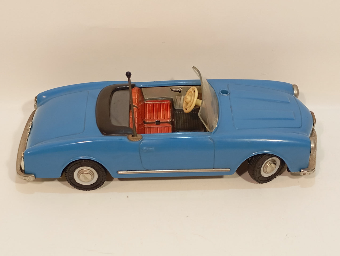 Schuco Magico 2010 Alfa Romeo in Originalkarton (73470)