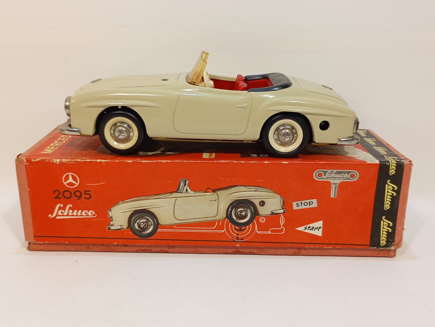Schuco 2095 Mercedes 190 SL im Originalkarton (73994)