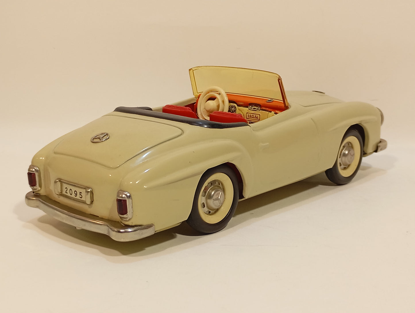 Schuco 2095 Mercedes 190 SL im Originalkarton (73994)