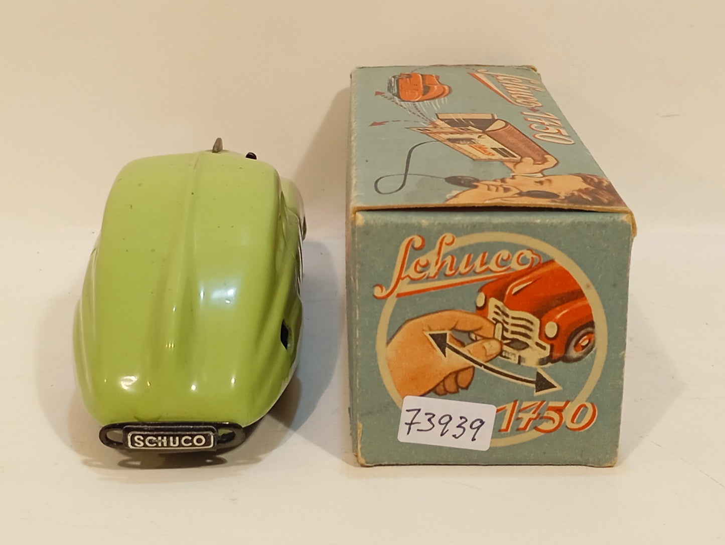 Schuco 1750 Garagenauto hellgrün im Originalkarton (73939)