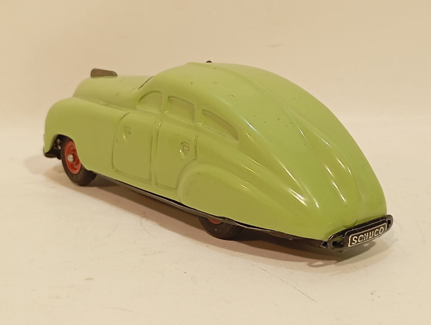 Schuco 1750 Garagenauto hellgrün im Originalkarton (73939)