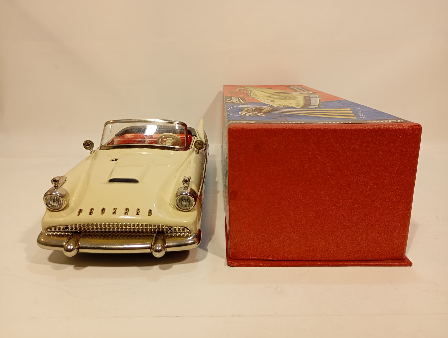 Schuco 5700 Electro Synchromatic Packard im Originalkarton (73950)