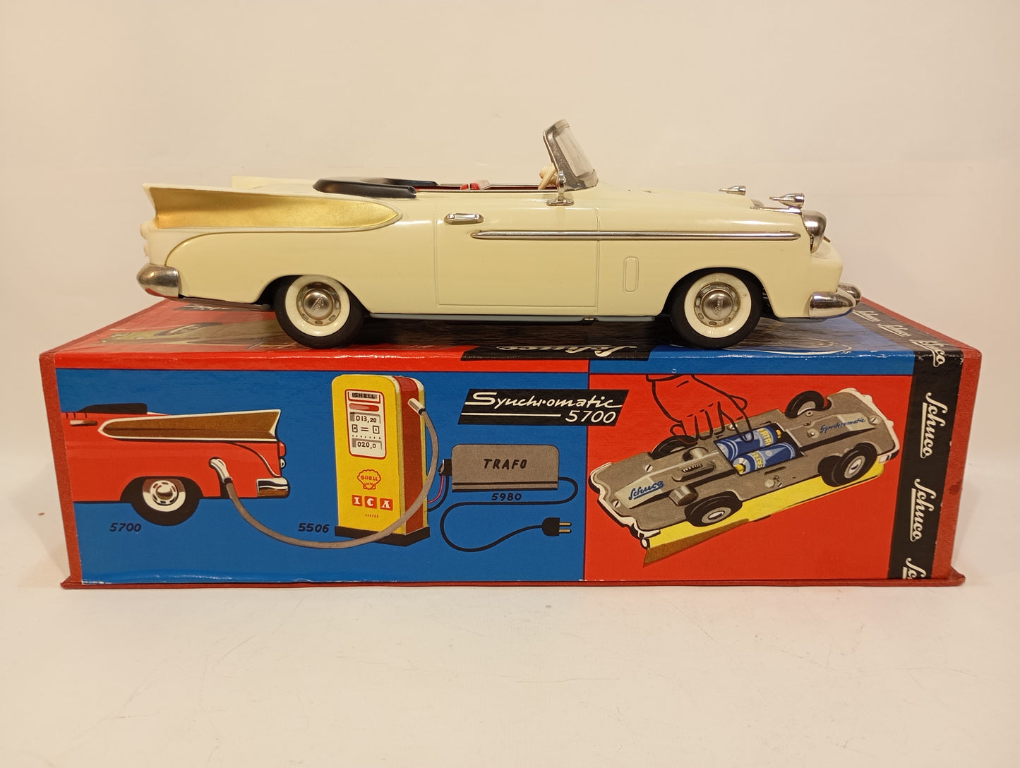 Schuco 5700 Electro Synchromatic Packard im Originalkarton (73950)