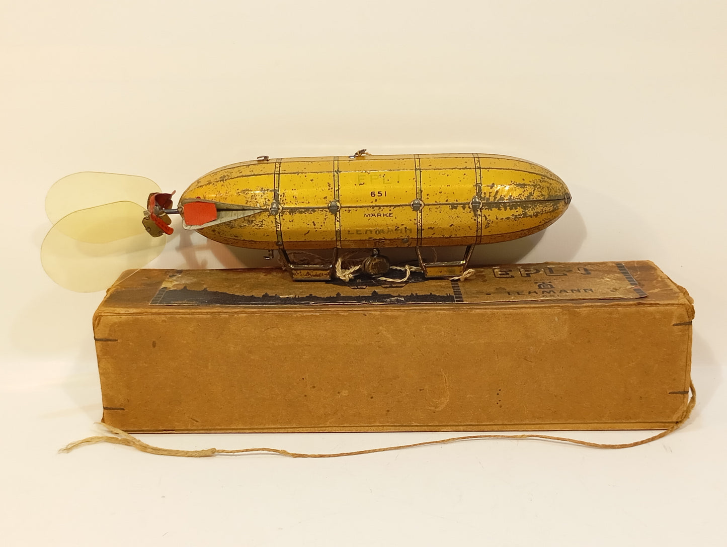 Ernst Paul Lehmann EPL Nr. 651 Zeppelin im Originalkarton (74150)