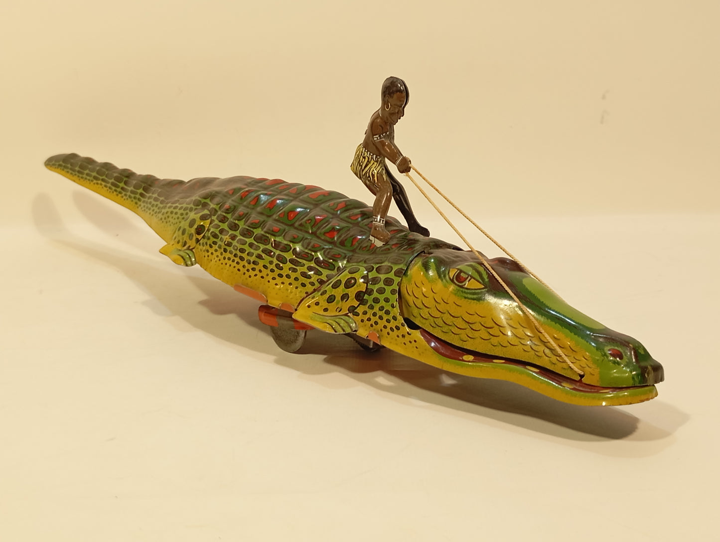 Technofix Krokodil 208M mit afrikanischer Figur (74223)