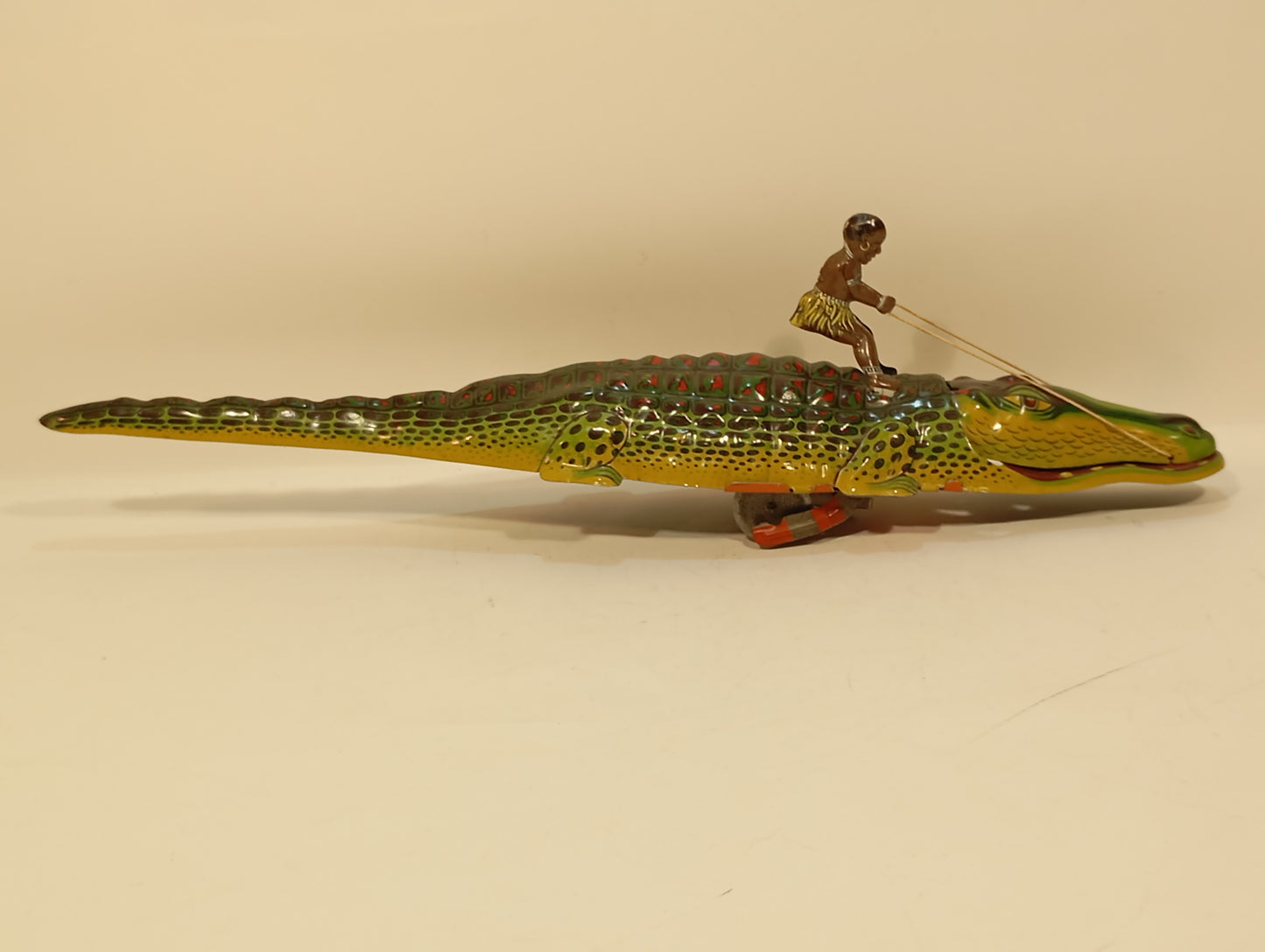 Technofix Krokodil 208M mit afrikanischer Figur (74223)