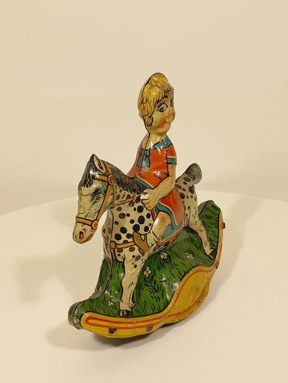 Gely Kind auf Schaukelpferd Nr. 173 (74523)
