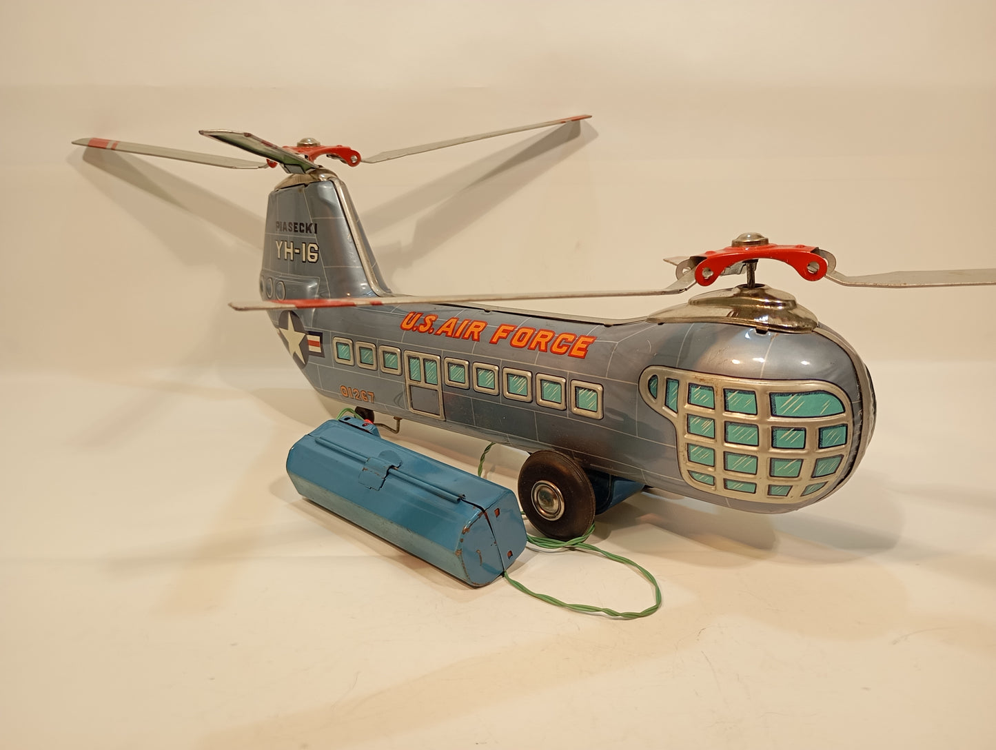 Japan Giant Helicopter YH16 US Airforce im Originalkarton