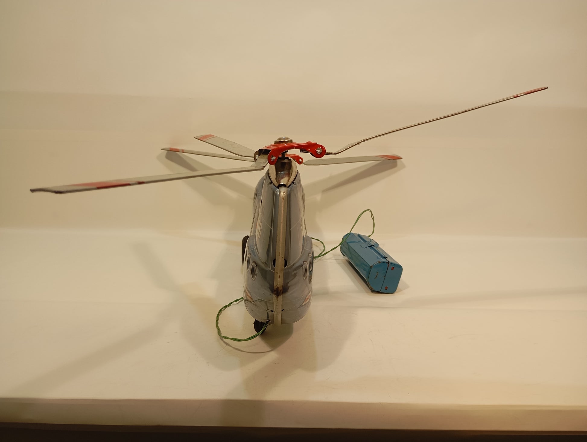 Japan Giant Helicopter YH16 US Airforce im Originalkarton