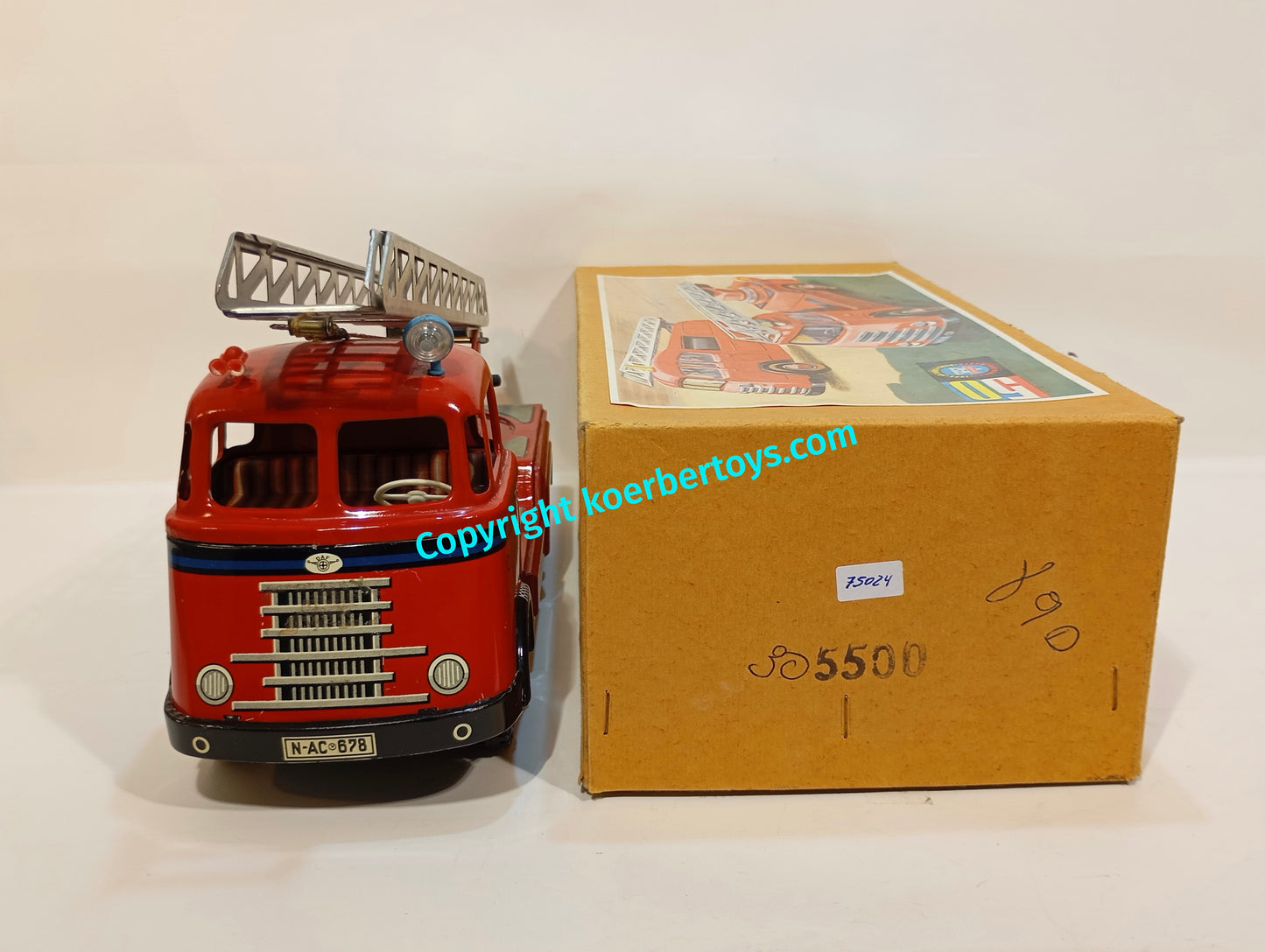 Arnold DAF Feuerwehr Leiterwagen im Originalkarton