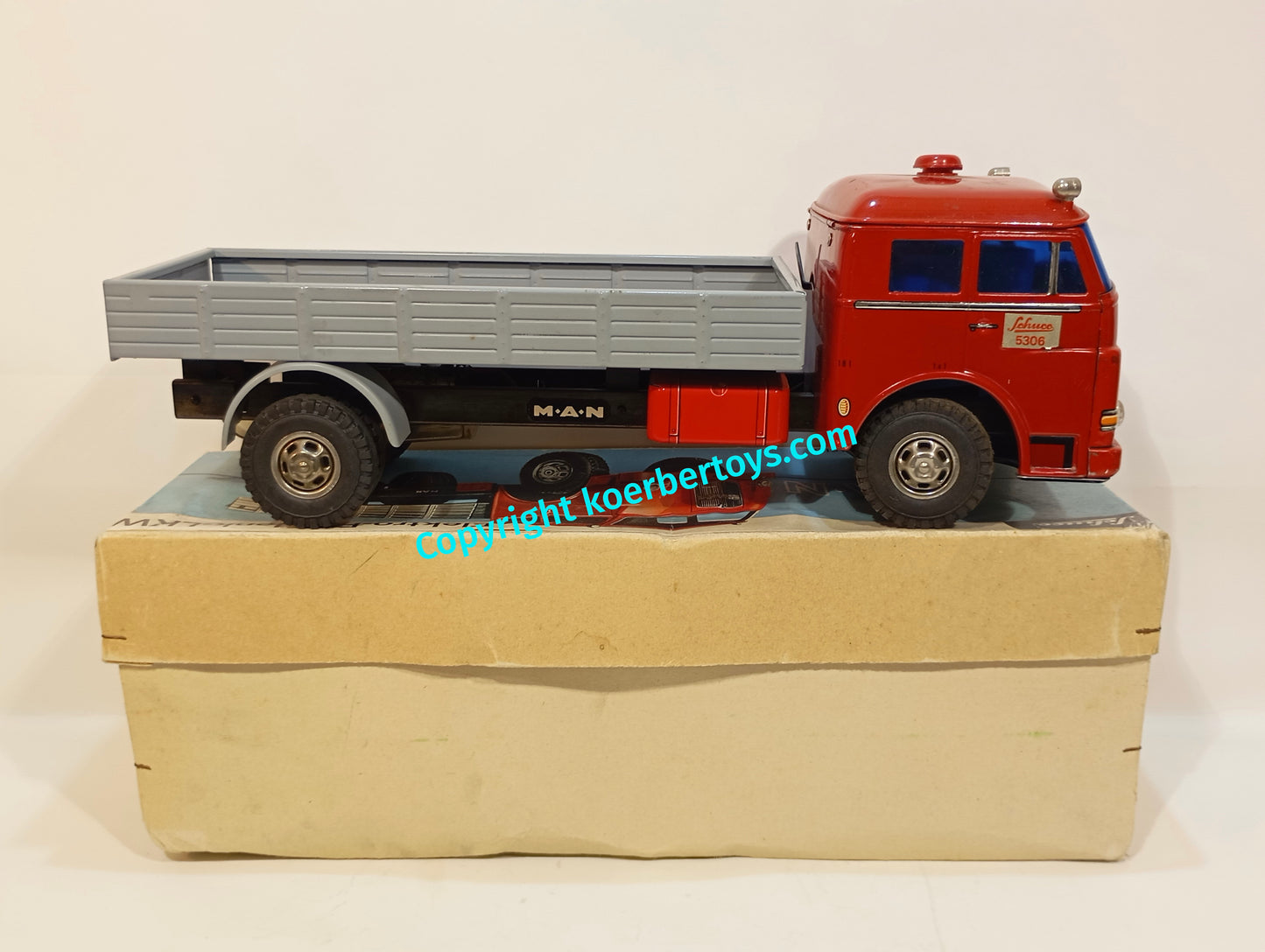 Schuco MAN Lkw 5306 im Originalkarton
