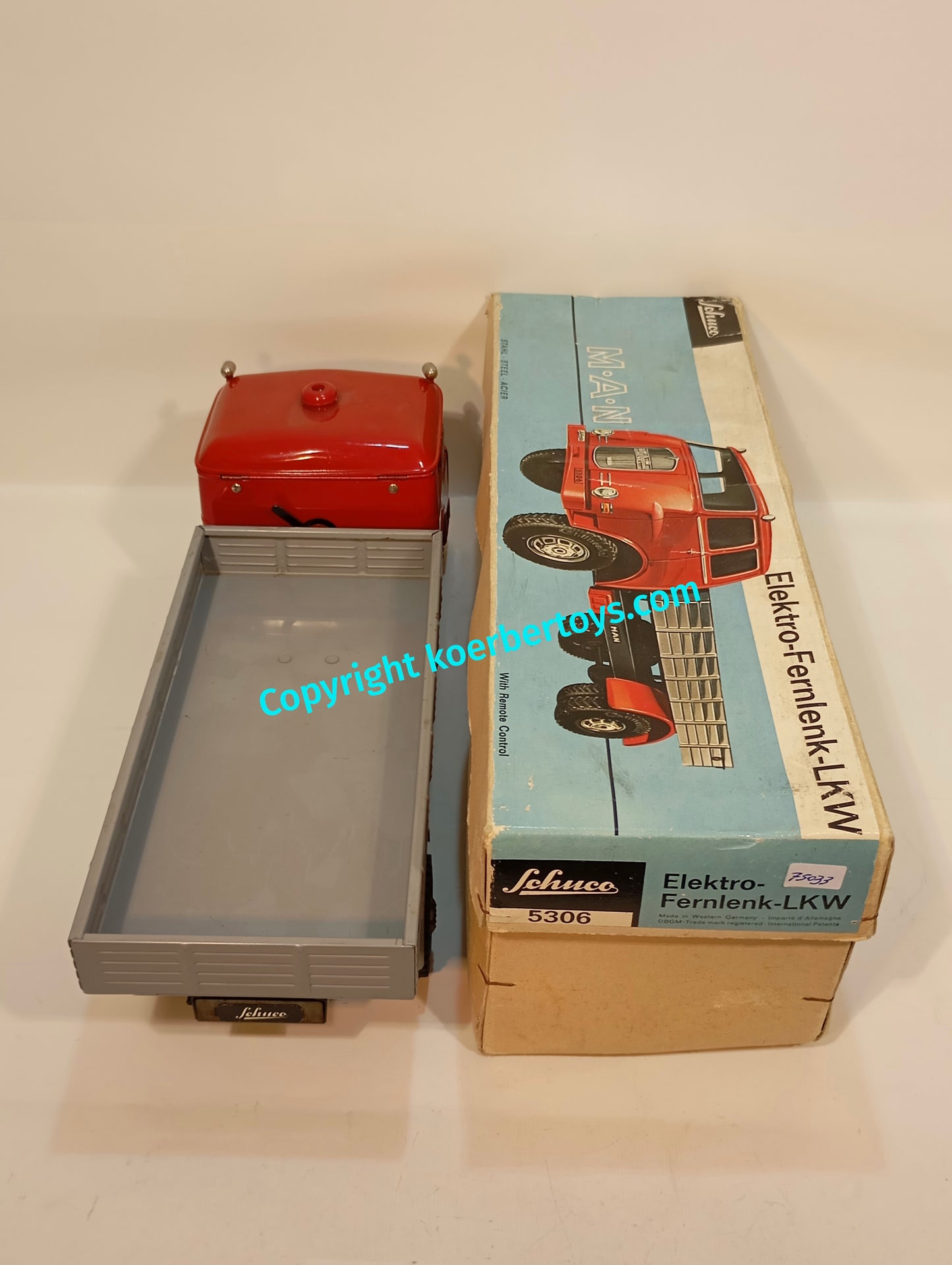Schuco MAN Lkw 5306 im Originalkarton