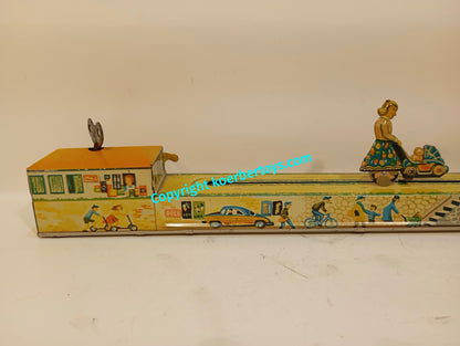 Arnold Wendebahn Amme mit Kinderwagen