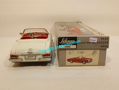 Schuco 5500 Real Mercedes Benz 230SL Pagode im Originalkarton