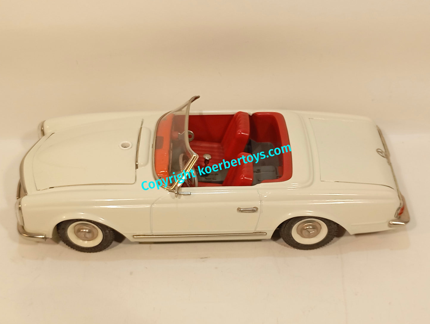 Schuco 5500 Real Mercedes Benz 230SL Pagode im Originalkarton