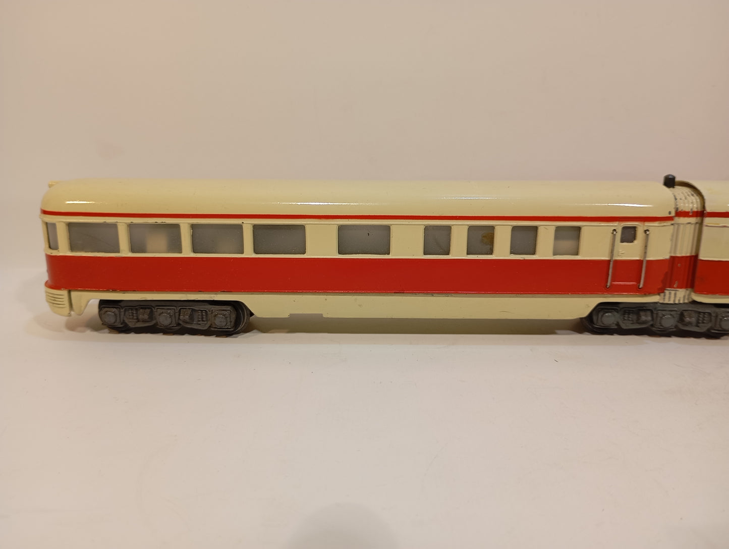 Märklin H0 ST 800 Triebwagen rot weiß im Originalkarton