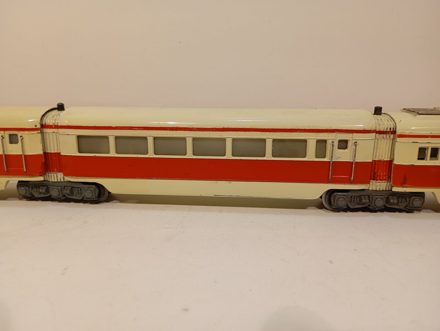 Märklin H0 ST 800 Triebwagen rot weiß im Originalkarton