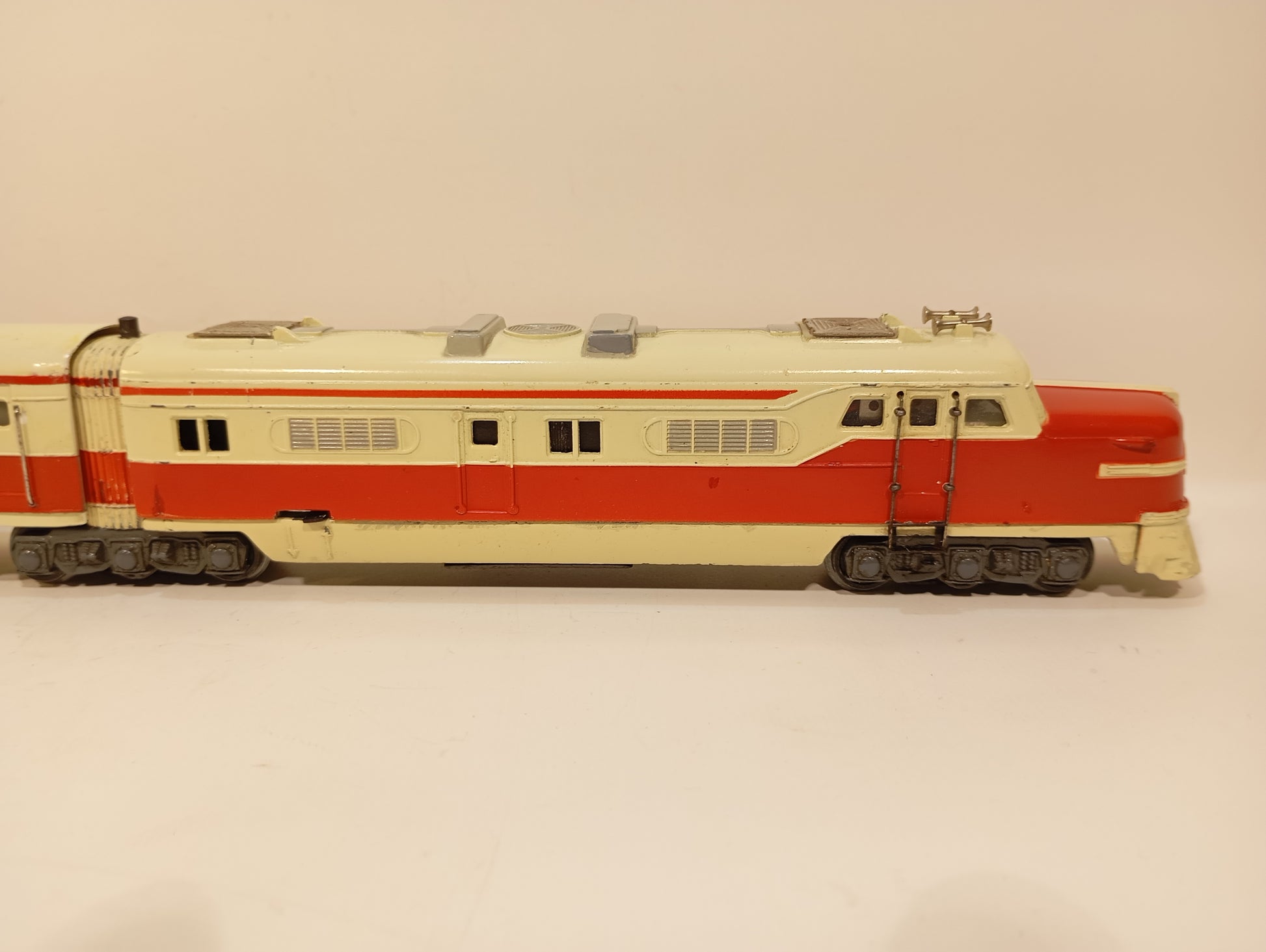 Märklin H0 ST 800 Triebwagen rot weiß im Originalkarton