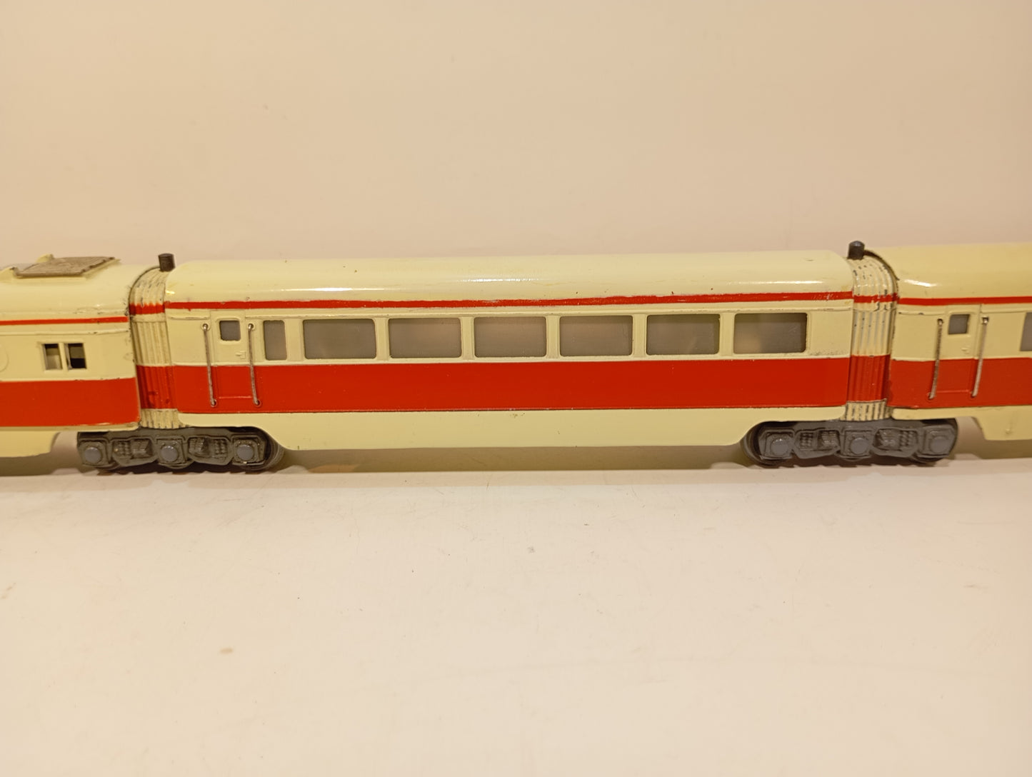 Märklin H0 ST 800 Triebwagen rot weiß im Originalkarton