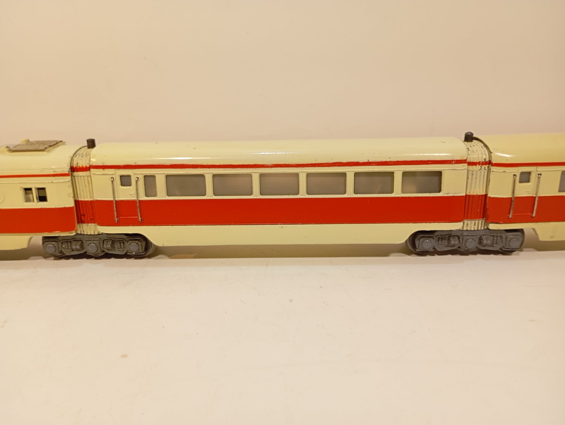 Märklin H0 ST 800 Triebwagen rot weiß im Originalkarton