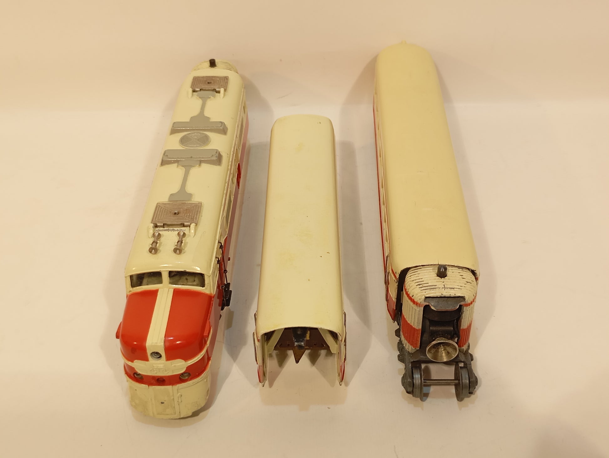 Märklin H0 ST 800 Triebwagen rot weiß im Originalkarton