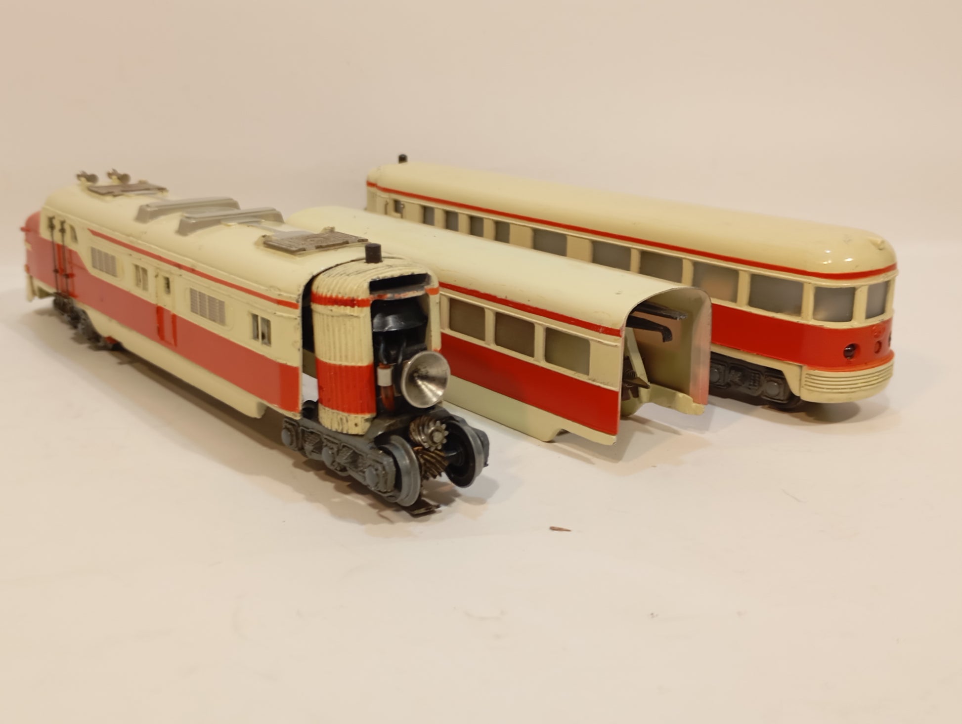 Märklin H0 ST 800 Triebwagen rot weiß im Originalkarton