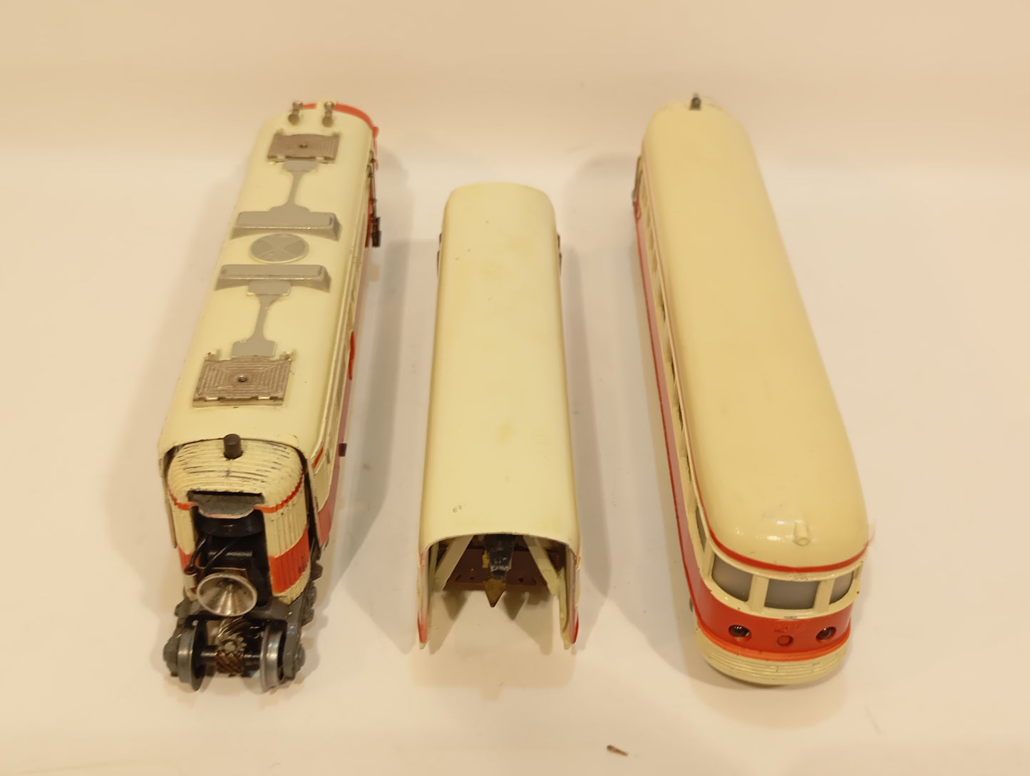 Märklin H0 ST 800 Triebwagen rot weiß im Originalkarton