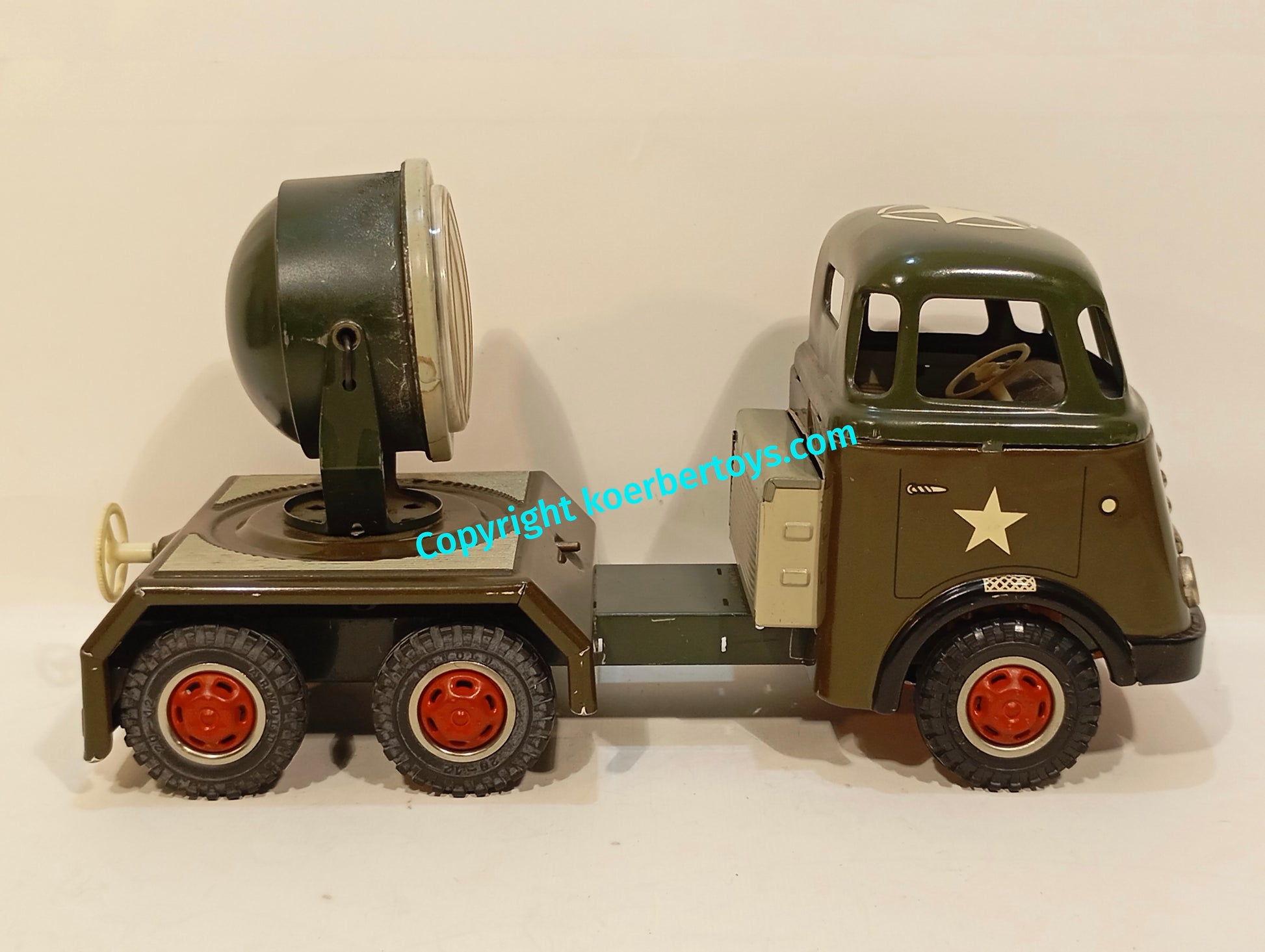 Arnold DAF LKW US Militär Version mit Scheinwerfer
