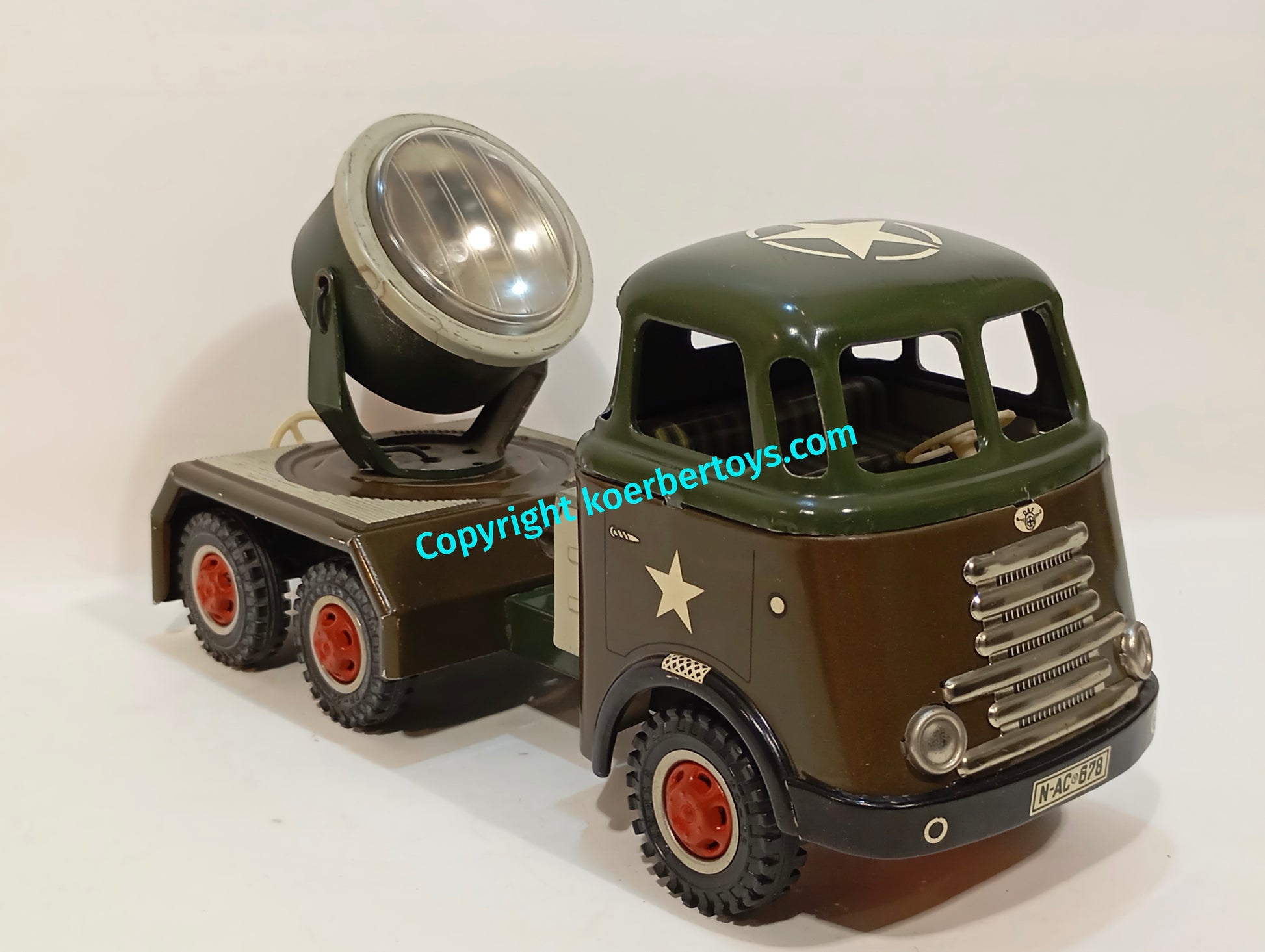 Arnold DAF LKW US Militär Version mit Scheinwerfer