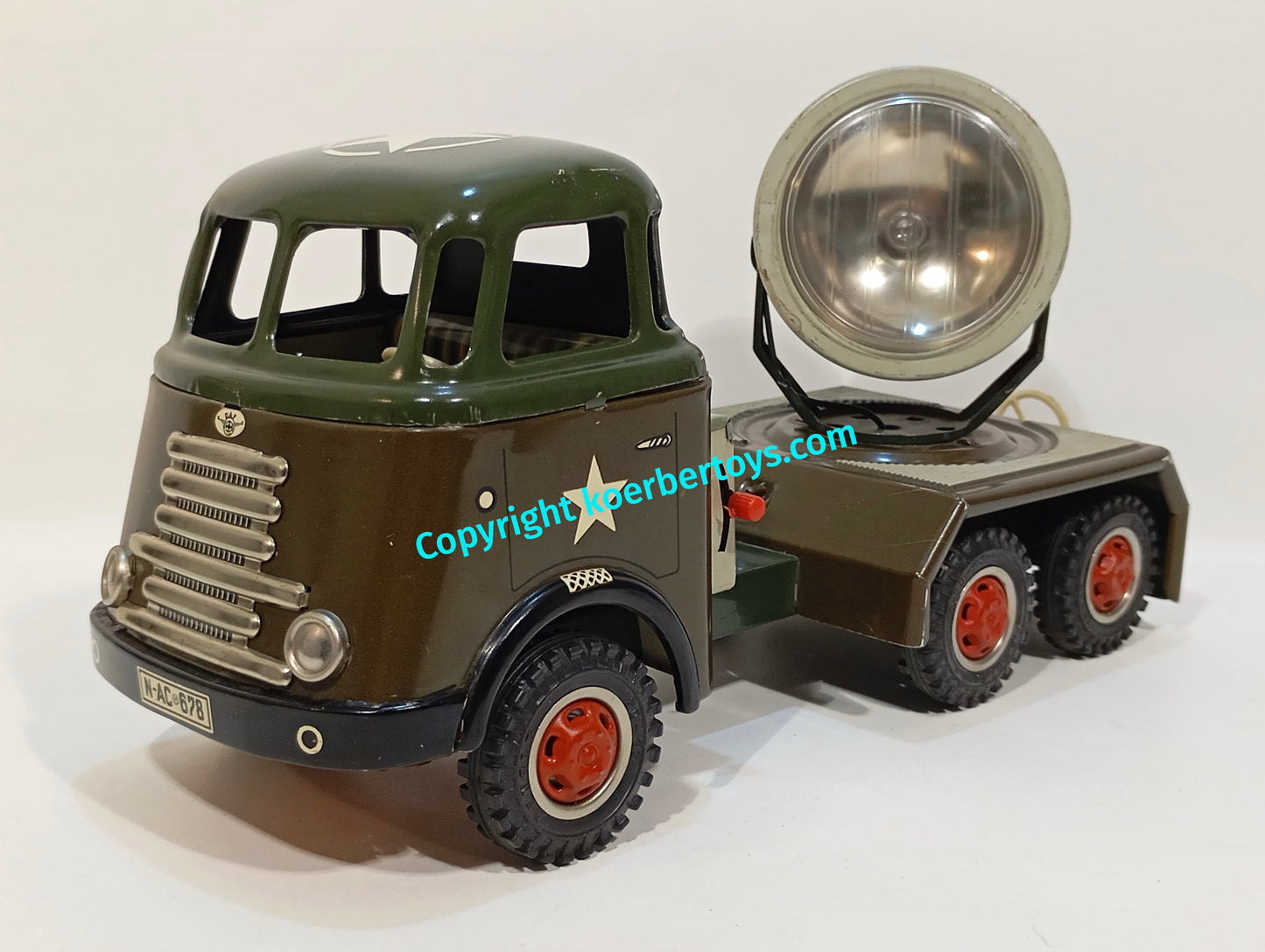 Arnold DAF LKW US Militär Version mit Scheinwerfer