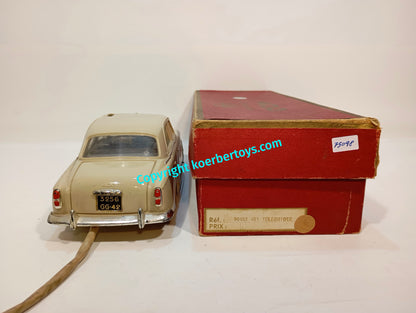 Gege Peugeot 403 im Originalkarton