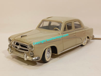 Gege Peugeot 403 im Originalkarton