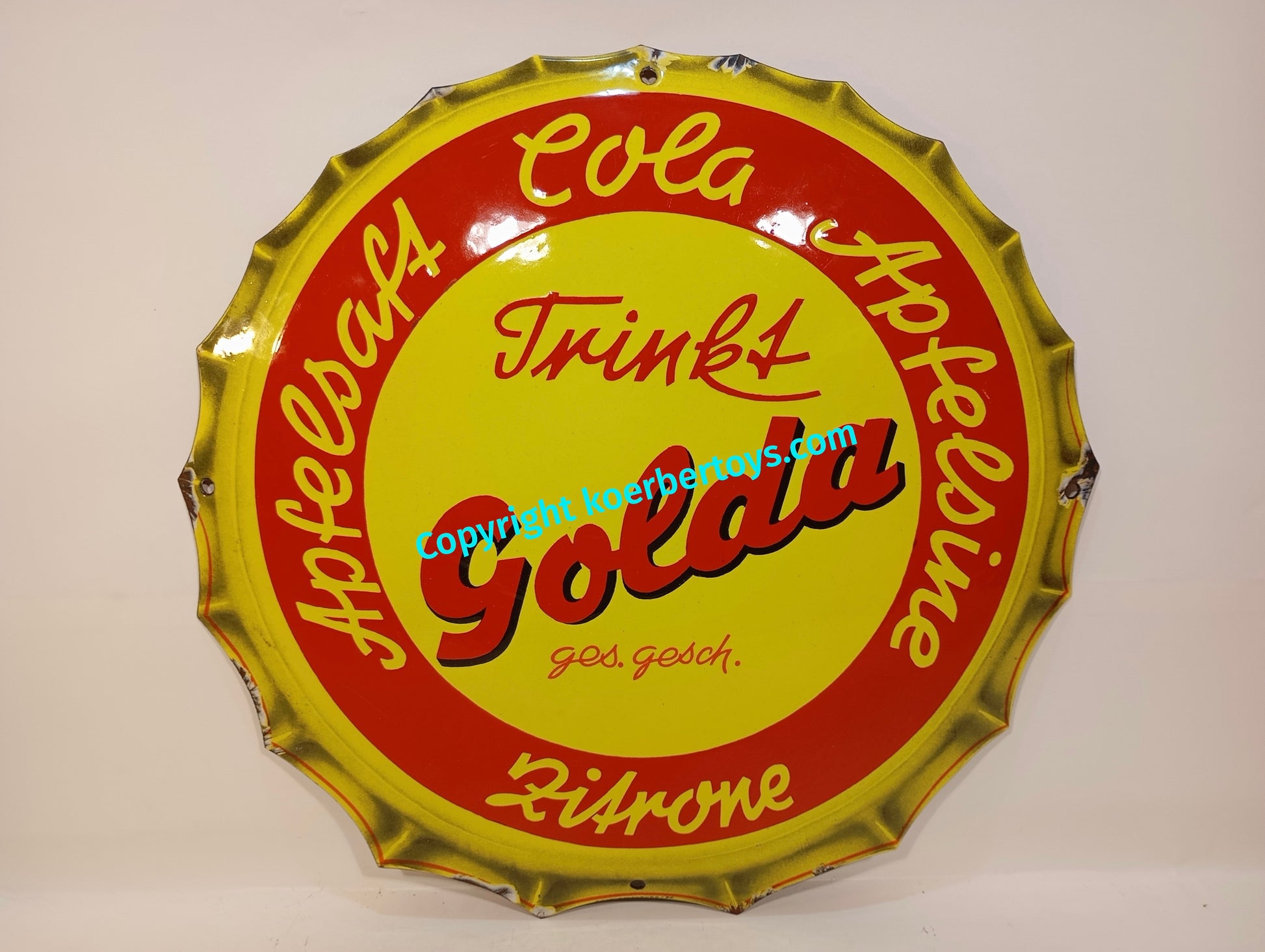 Emailschild GOLDA aus den 50er Jahren