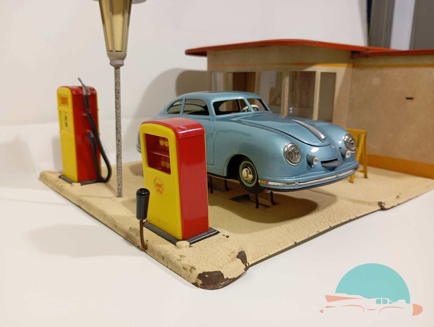 Kibri Tankstelle mit Werkstatt und Garage (75638)