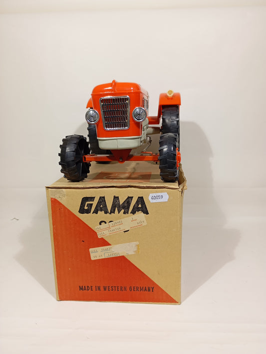 Gama Traktor 8015 im Originalkarton (75770)