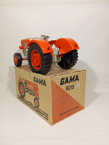 Gama Traktor 8015 im Originalkarton (75770)